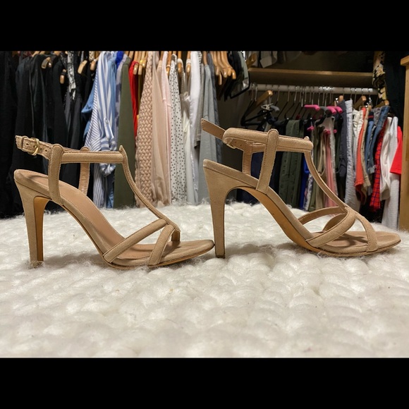 SOLD. BOSS by Hugo Boss nude heels - Picture 3 of 7